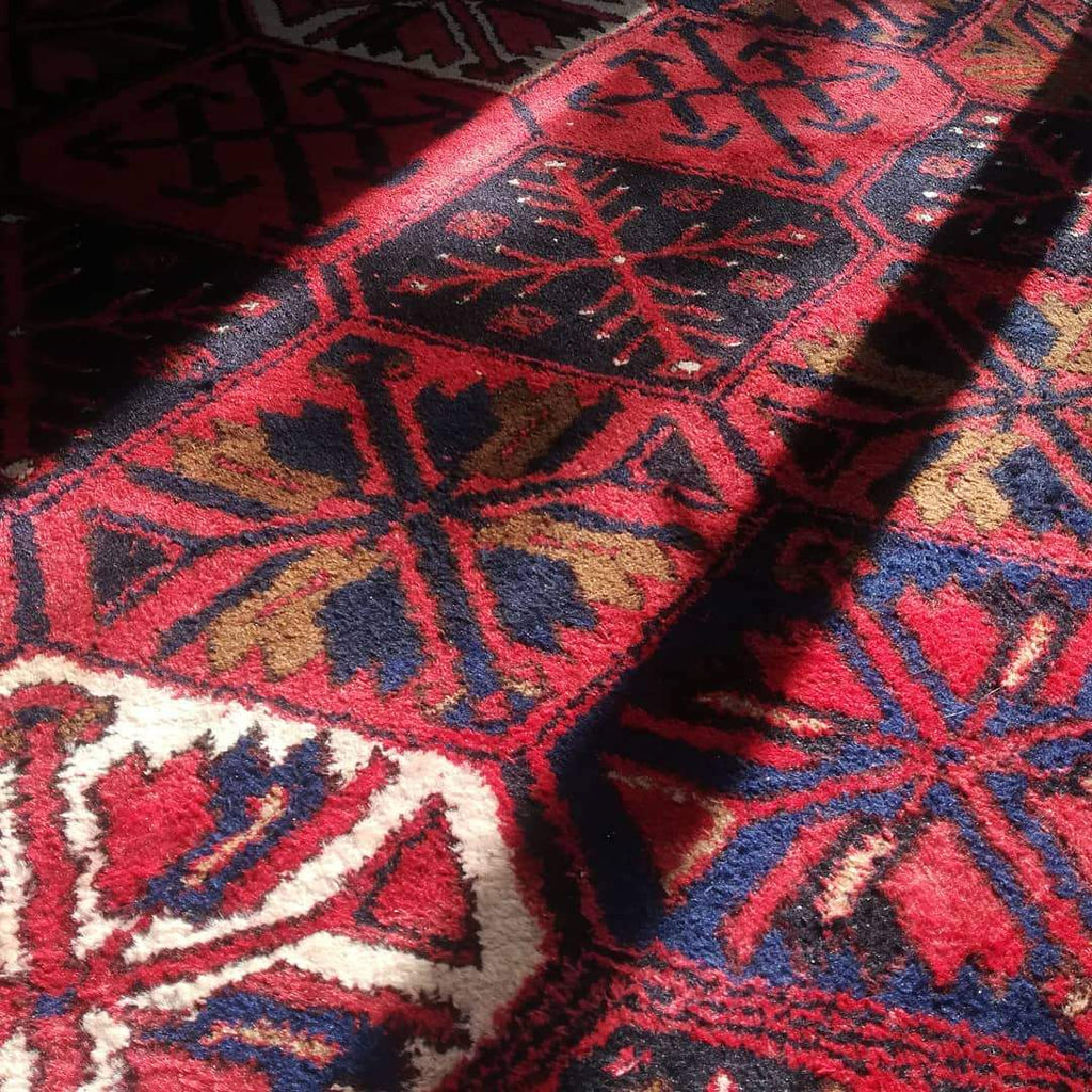 What are Persian Heriz Rugs? - Nomads Loom