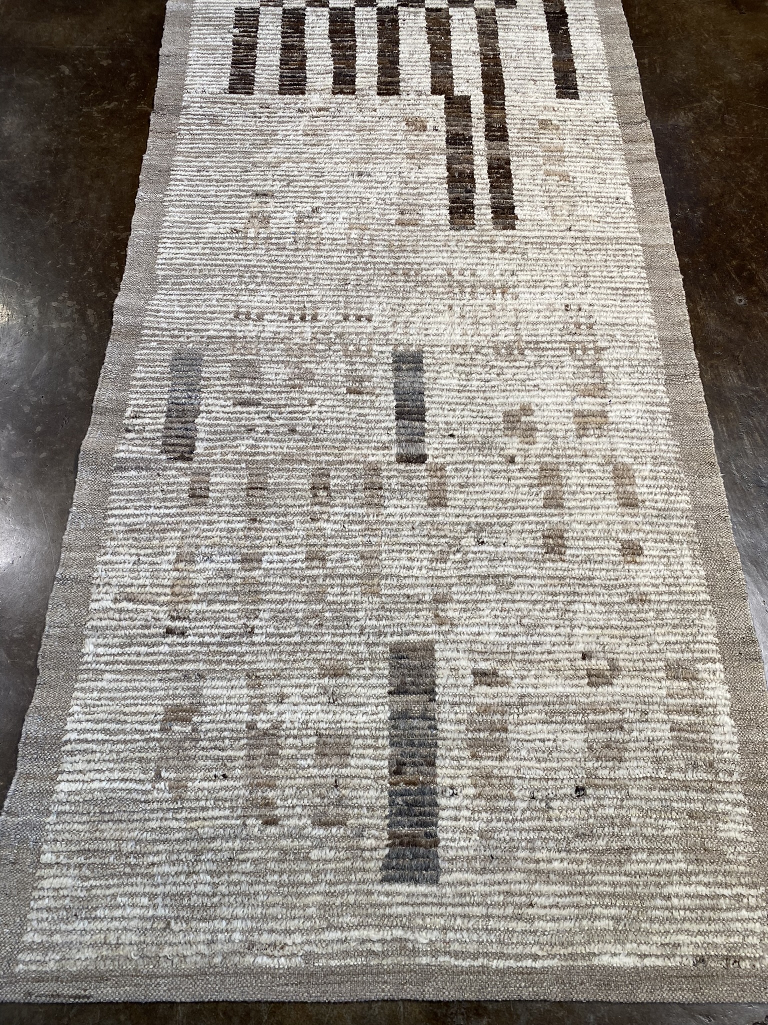 modern-beni-3ft2in-by-9ft7in (2)