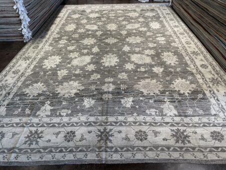 MODERN OUSHAK  13'1" x 18'8"