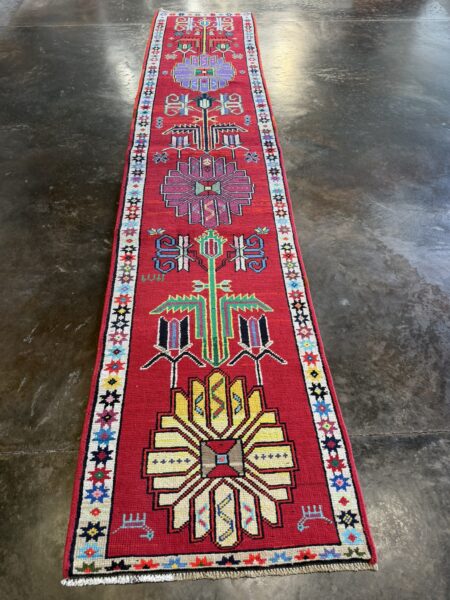VINTAGE HEREKE  2'8" x 12'10"