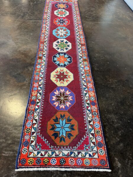 VINTAGE HEREKE  2'9" x 12'8"